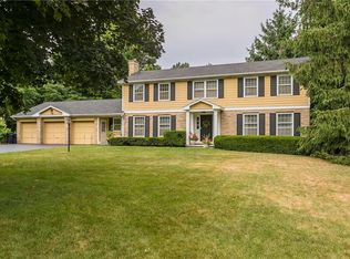 74 Stuyvesant Rd, Pittsford, NY 14534