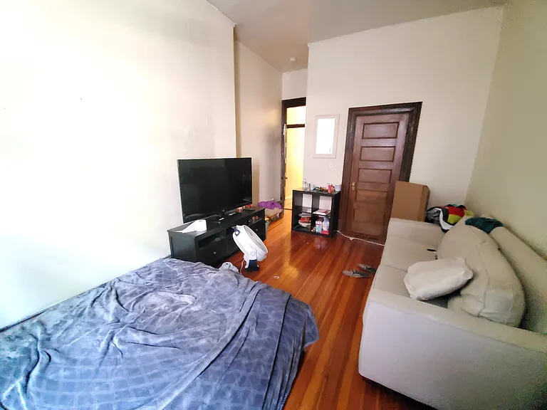 219 Harvard St #7 — Photo 9