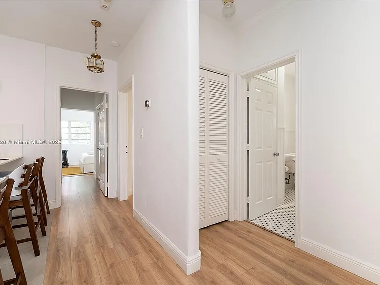 501 SW 24th Rd — Photo 9