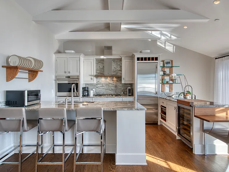 272 Old Montauk Hwy #8 — Photo 5