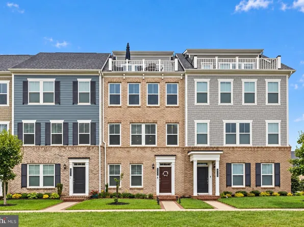 17319 Turnstone Dr, Dumfries, VA 22026