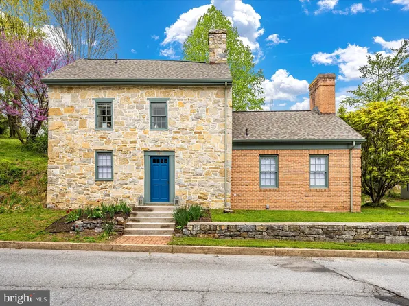 109 S Church St, Sharpsburg, MD 21782