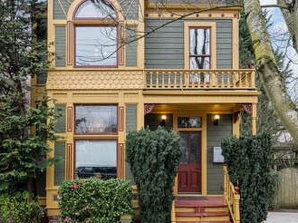 2737 SW 1st Ave, Portland, OR 97201