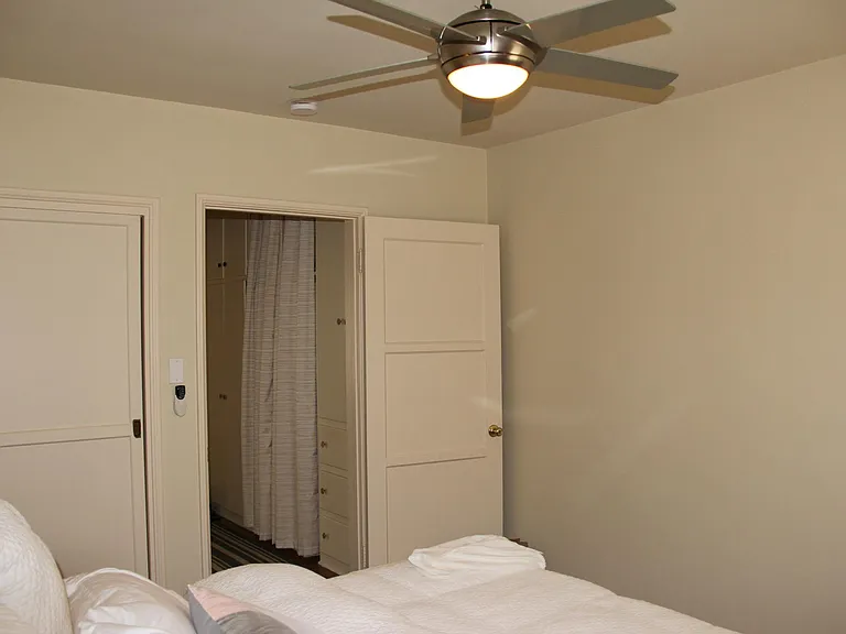 12211 Ocean Park Blvd #12211 — Photo 6