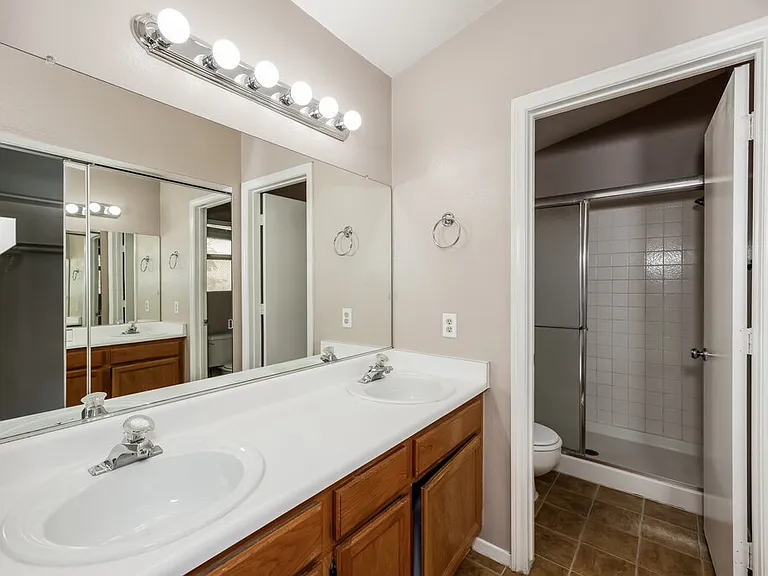 6125 Wild Berry Dr — Photo 11