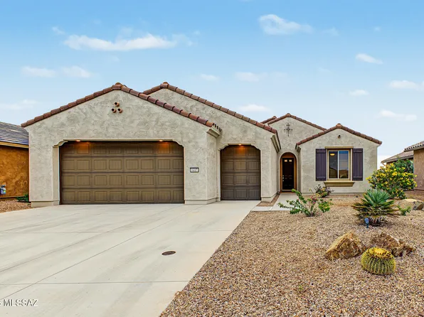 1417 E Claystone Dr, Green Valley, AZ 85614