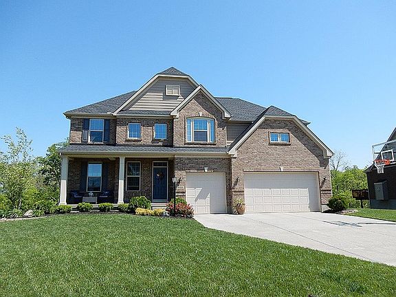 2nd image of 4033 Chatsworth Dr