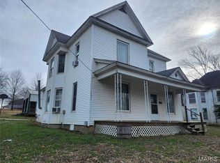 206 Buckner St, Paris, MO 65275