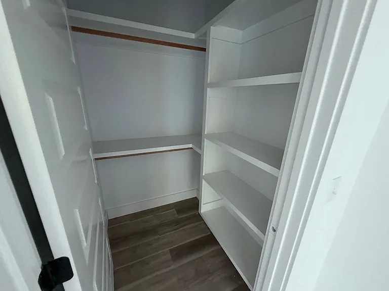 904 N Sang Ave #B — Photo 12