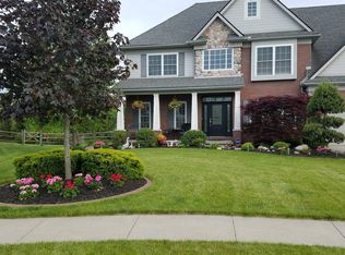 24830 Lake Meadows Dr, Perrysburg, OH 43551