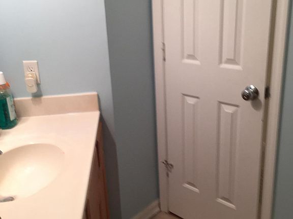 5th image of 530 Clint Ln