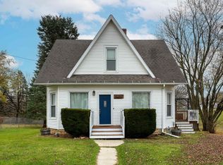 304 Courtland St, Warren, IL 61087