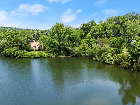 677 Heritage Hills #A, Somers, NY 10589