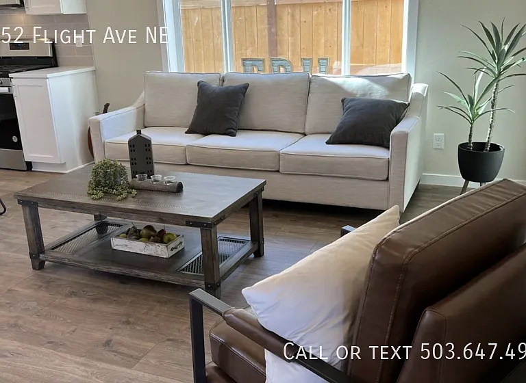 4852 Flight Ave NE — Photo 8