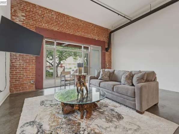 594 Manzana Pl, San Jose, CA 95112