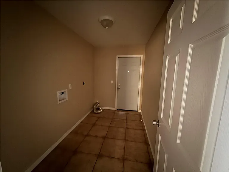 311 Kansas St — Photo 5
