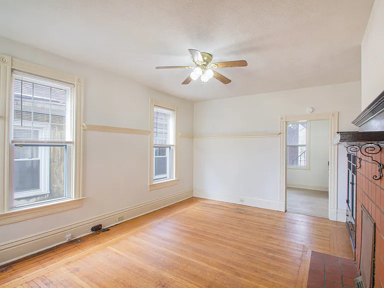 439 Franklin Ave #2 — Photo 9