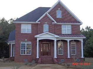 211 Clubview Dr, Carthage, MS 39051