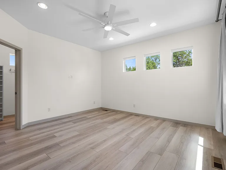 4015 Fenton Ct — Photo 20