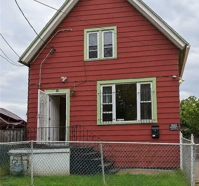1st image of 10 Grimes St