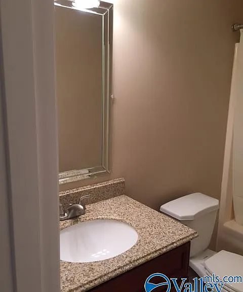 1027 Sharpsburg Dr SE — Photo 11