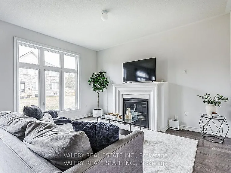 26 Sam Battaglia Cres — Photo 10