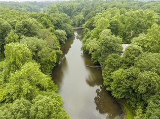 24 Hampton Ky, Williamsburg, VA 23185