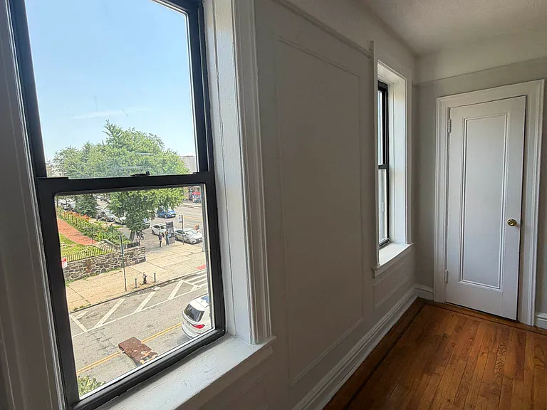 4879 Broadway #3A — Photo 7
