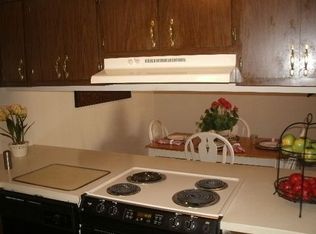 5701 E 96th Pl APT 104, Kansas City, MO 64137