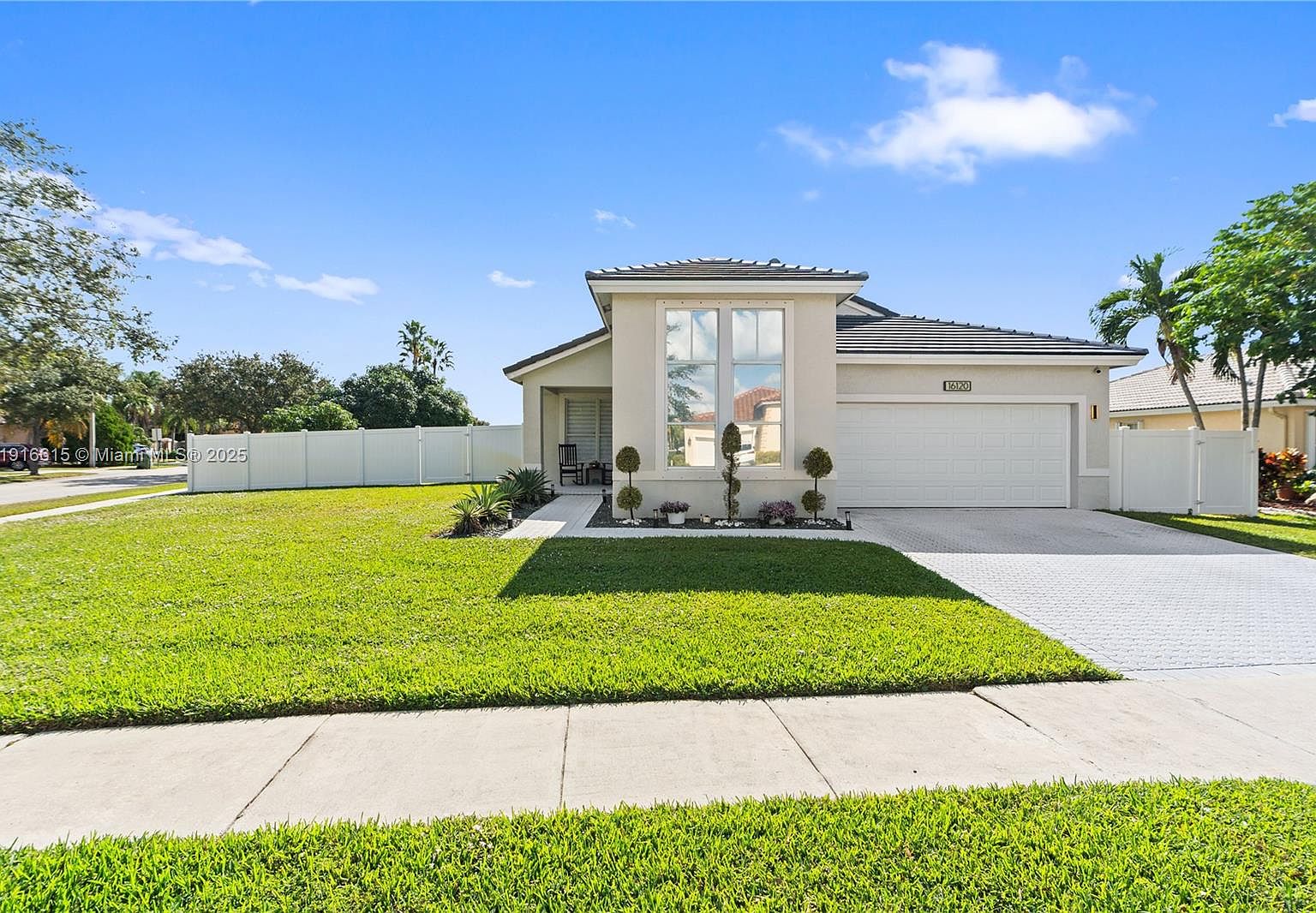 16120 SW 11th St, Pembroke Pines, FL 33027 | Zillow