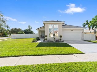Heftler Homes At Pembroke, Pembroke Pines, FL 33027