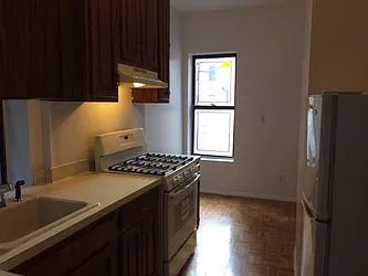 Rented by Acacia Realty