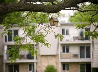 2418 Independence Ln UNIT 203, Madison, WI 53704