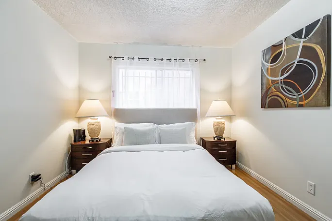 2618 Ellendale Pl. — Photo 39