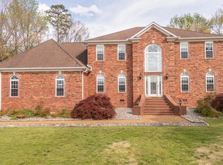 320 Eastern Shores Dr, Lexington, TN 38351
