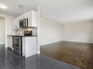 200 Ridley Boulevard, Toronto, ON M5M 3M2