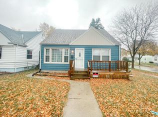 5479 N 56th St, Milwaukee, WI 53218