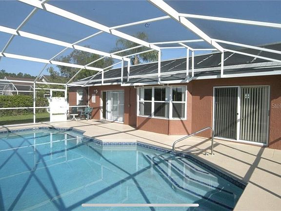 3rd image of 4712 Windwood Dr