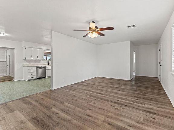5th image of 1015 E Kee St