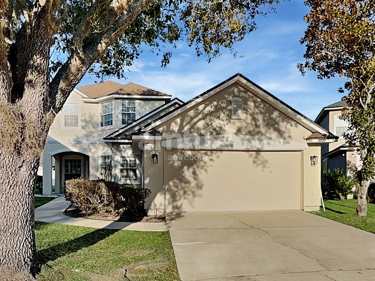 4 bed, 3.0 bath, 2892 sqft, $2,550 — Photo 1