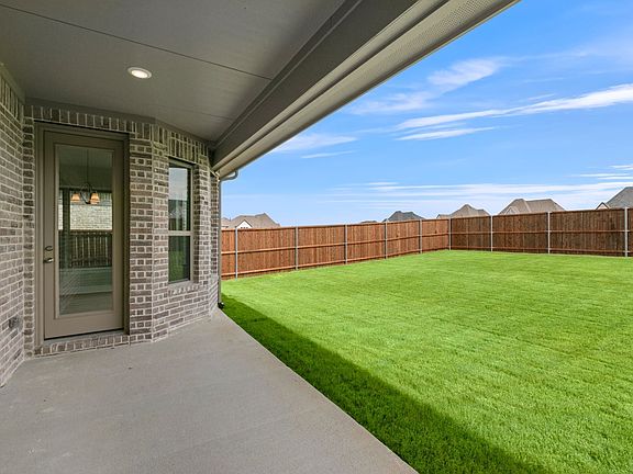 3rd image of 4216 Clydesdale Dr