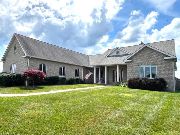 65930 Stone Ridge Dr, Belmont, OH 43718