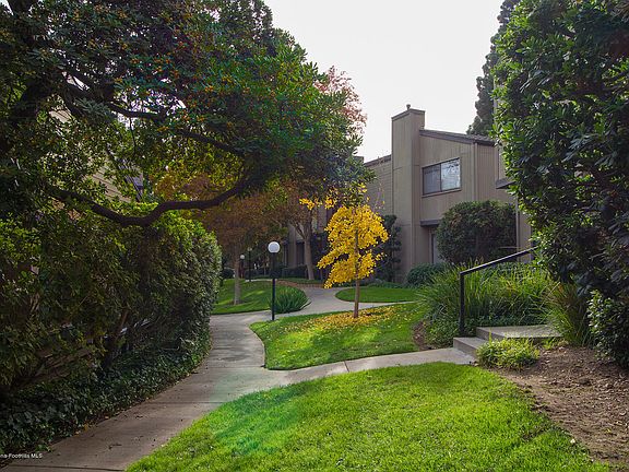 3rd image of 269 Rosemont Ave
