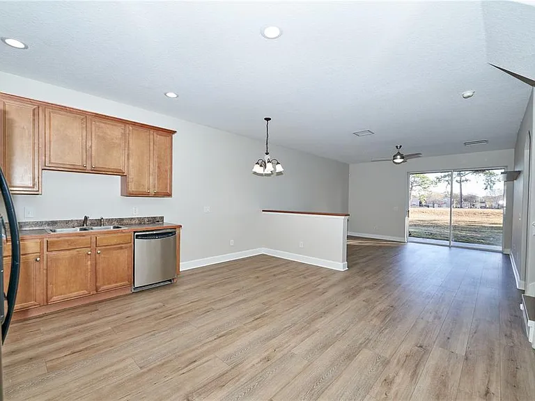 23903 Sardinia Dr — Photo 12