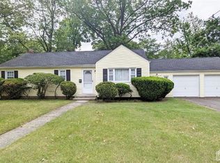 1601 W 7th St, Piscataway, NJ