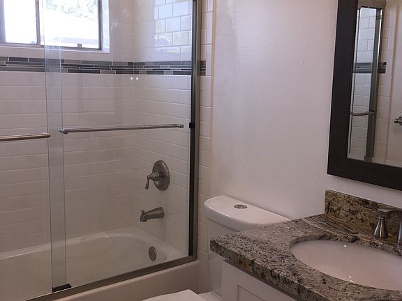 5th image of 775 Carro Dr