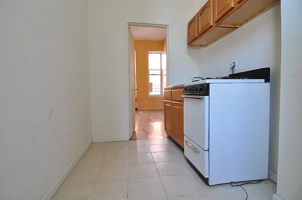 Rented by Bohemia Realty Group | media 35