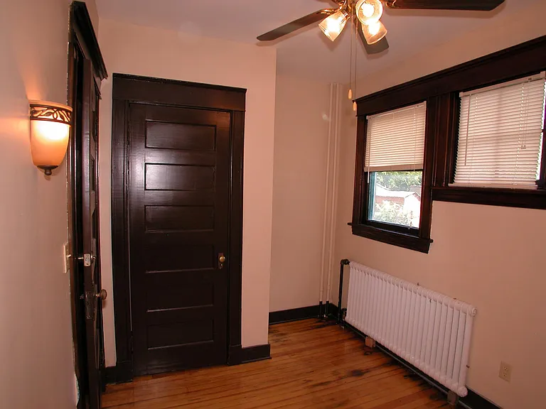 208 Ontario St #B — Photo 10