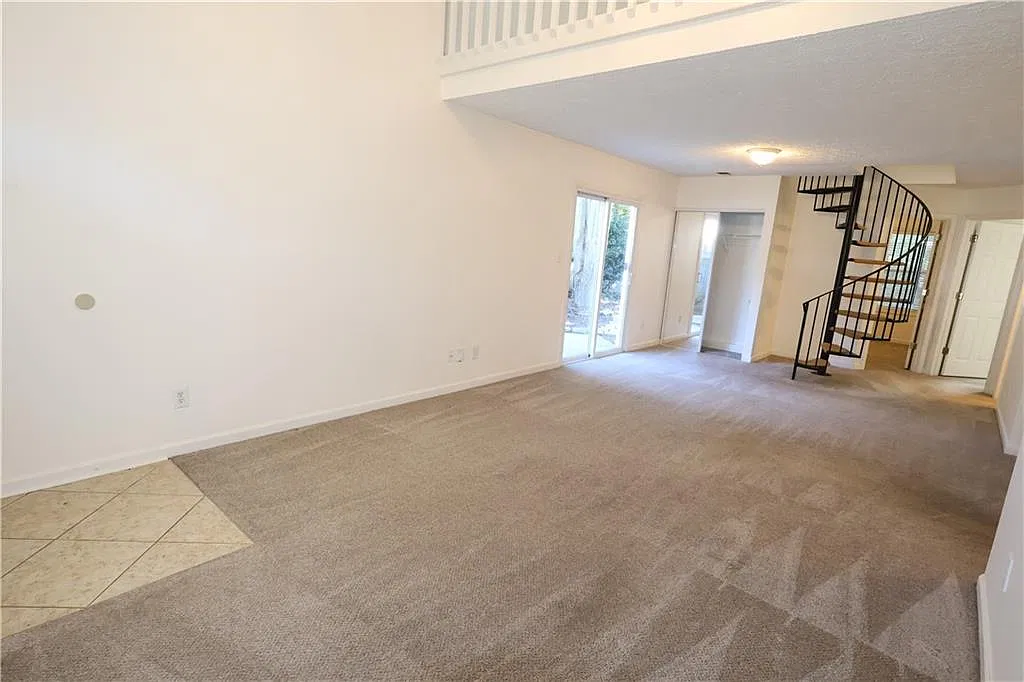 2 bed, 2.0 bath, 1104 sqft, $1,895 — Photo 4