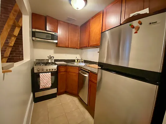 Rented by NY Living Solutions | media 26